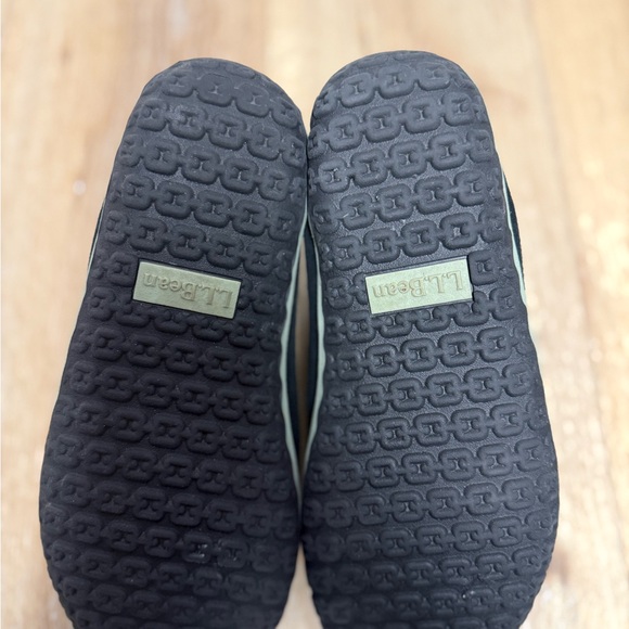 L.L.Bean Black Suede Shearling Lined Ankle Boots Slipper Boots Women’s - Picture 9 of 11